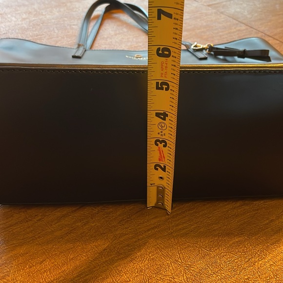 Kate Spade Tote Bag - Picture 11 of 12